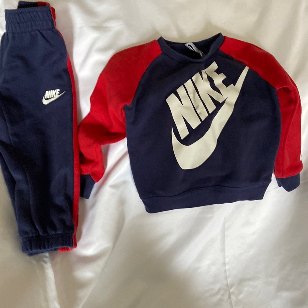 Nike Jogging Suit